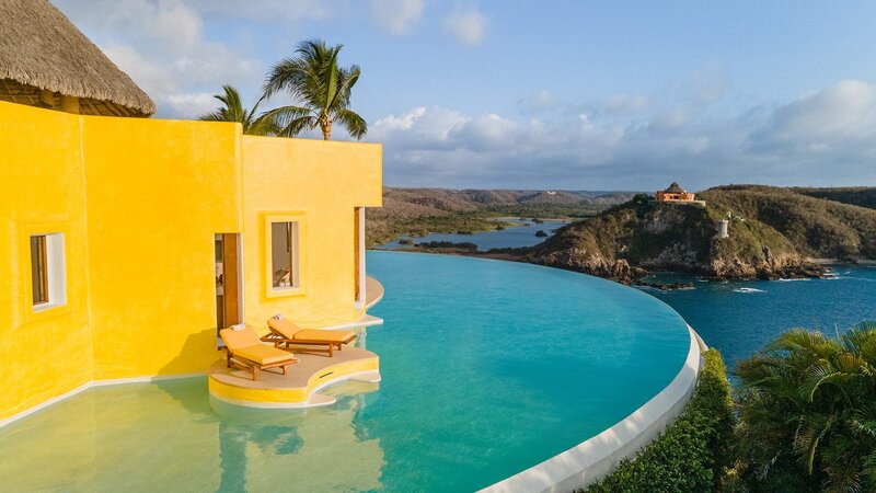 04-1-0-Sol-de-Oriente-Luxury-Villa-Careyes-Mexico-0787-360-Infinity-Pool-Ocean-View