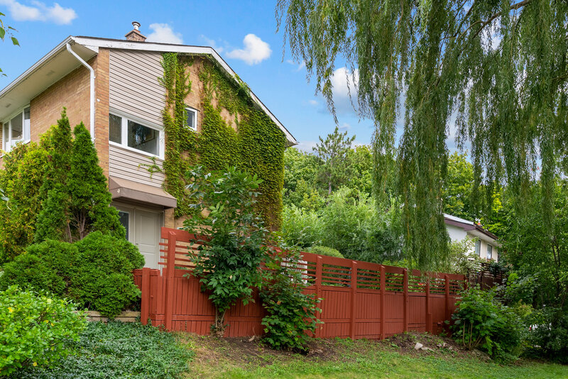 2. SilverHouseHD-Toronto-Real-Estate-Photography-07741