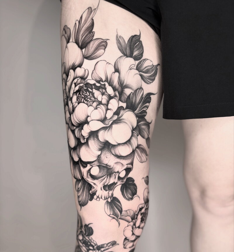illustrative-black-and-grey-tattoo