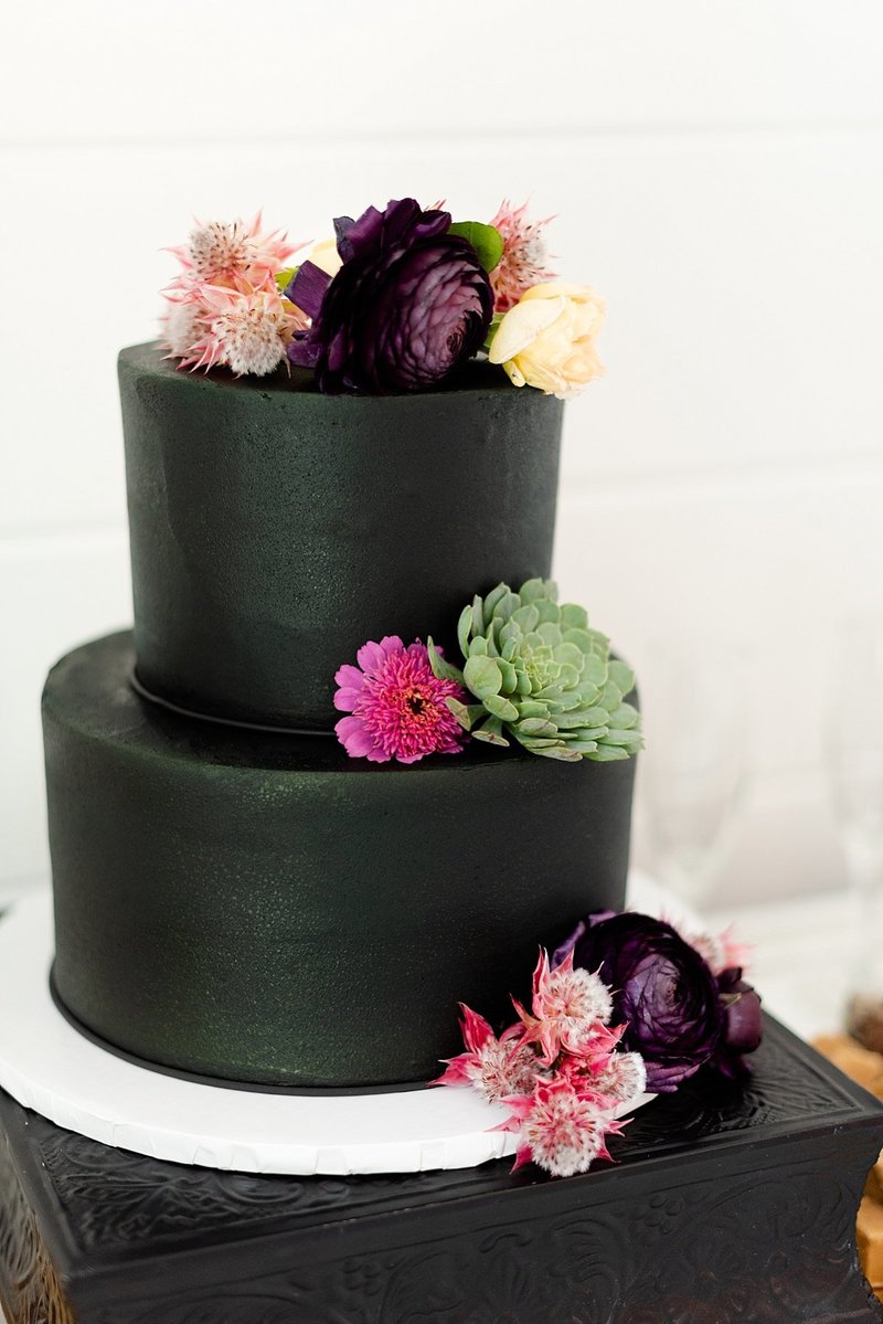 Bloomington_Indiana_The_Wilds_Wedding_Event_Chic_Barn_Weddings_351