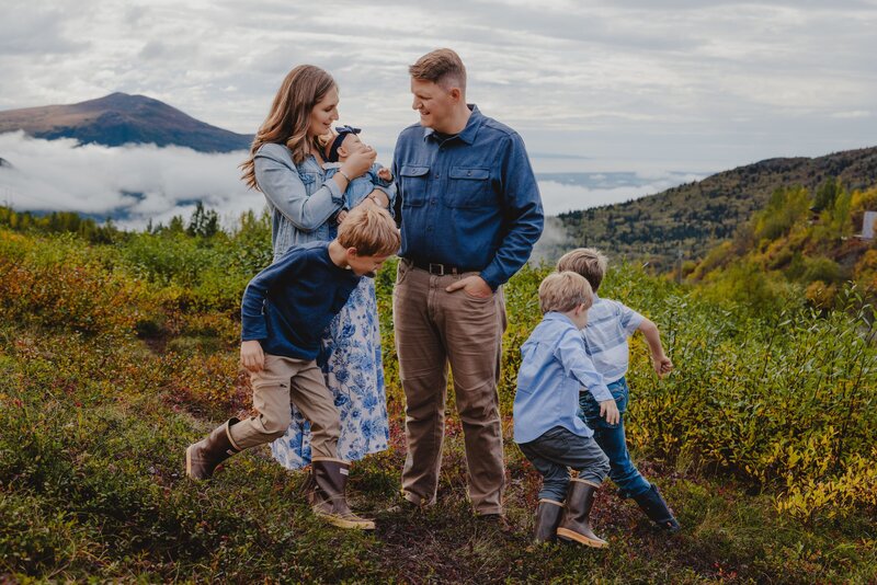 Alaska-Family-Arctic-Valley-D&A_72