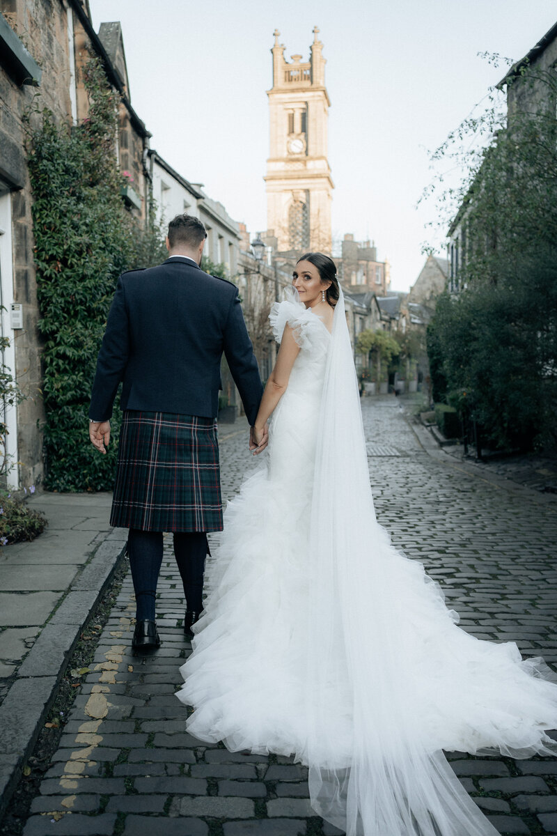 Edinburgh wedding photographer-56