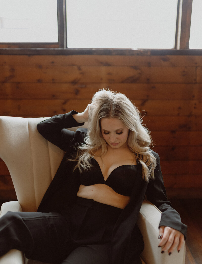 Jessica Frigge Photography is a boudoir photographer in Milwaukee WI