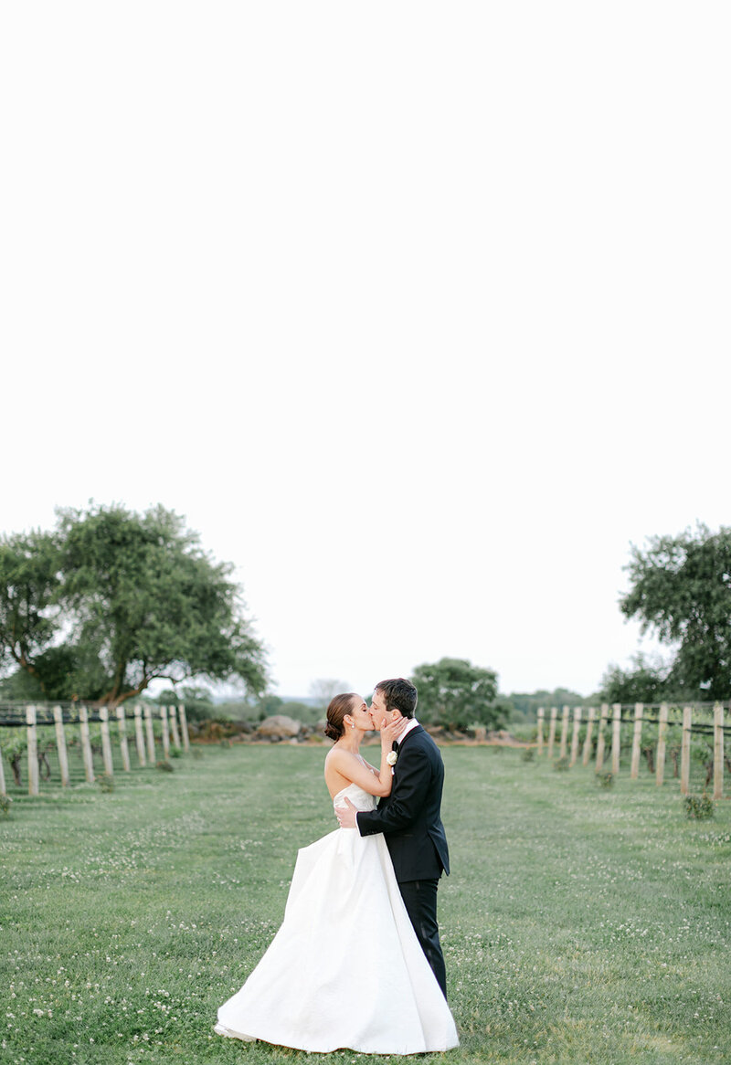 ct-vineyard-wedding-bride-groom