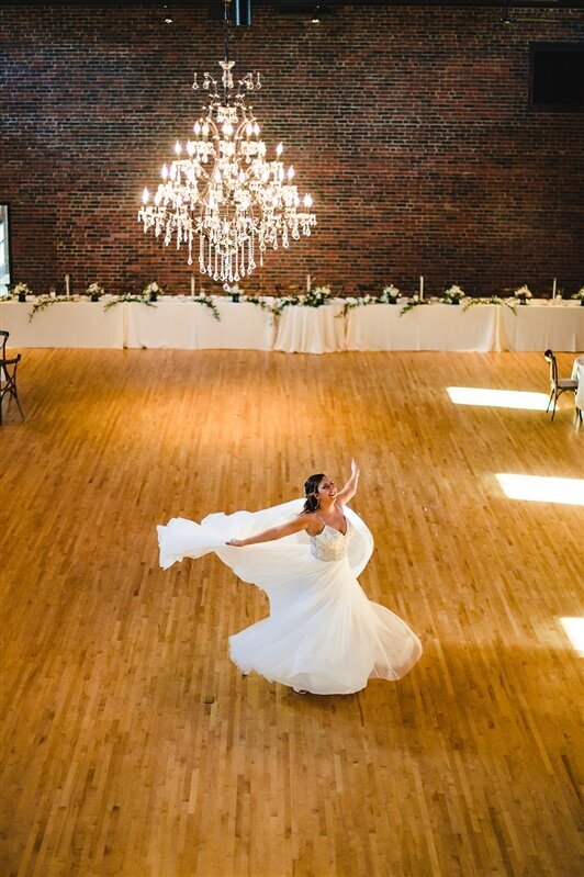 the-armory-wedding-south-bend-indiana-james-leah-117-2_websize