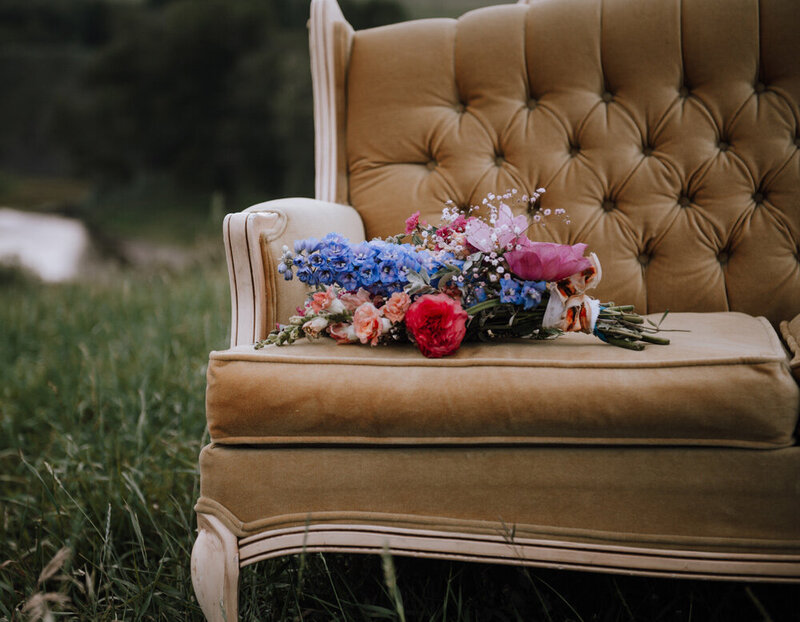 Belle velvet loveseat 3-Rori Ranch Rentals