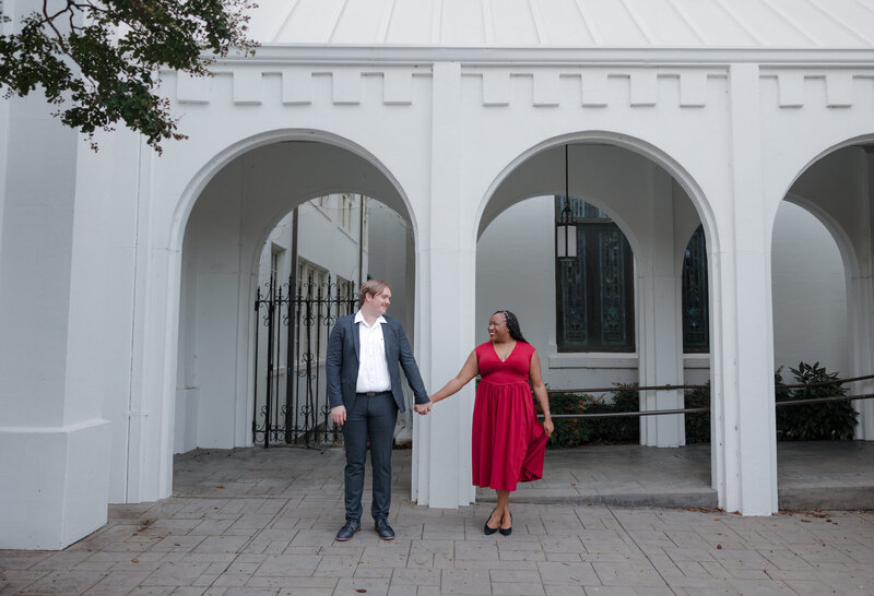 Alabama Wedding Photography that focuses on documentary and editorial photographs while staying true to color.
