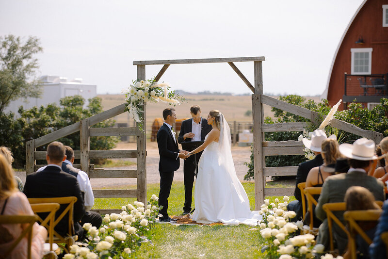Estes Park Wedding Photographer Denver Wedding Venue Planner Della Terra Mountain Top Fall Colorful Wedding Liz Osban Photography Black Canyon Inn Wyoming Wedding Photographer Elopement Engagement 34