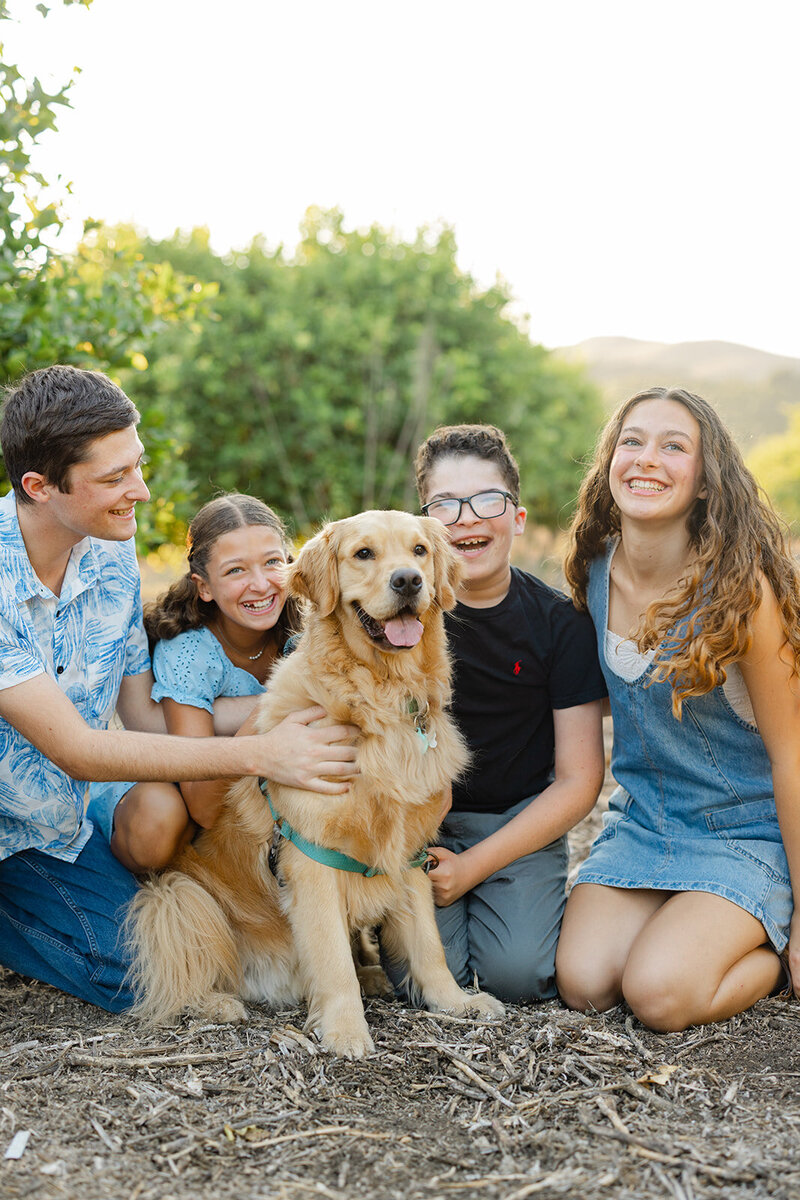 Brookeboroughphotography_thesmileyfamily-19628