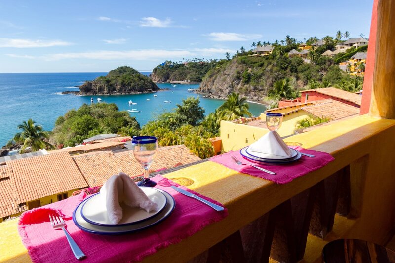 5-Careyes-Casitas-de-las-flores-Properties-Casita-Granada-Dining-Balcony-View-7737
