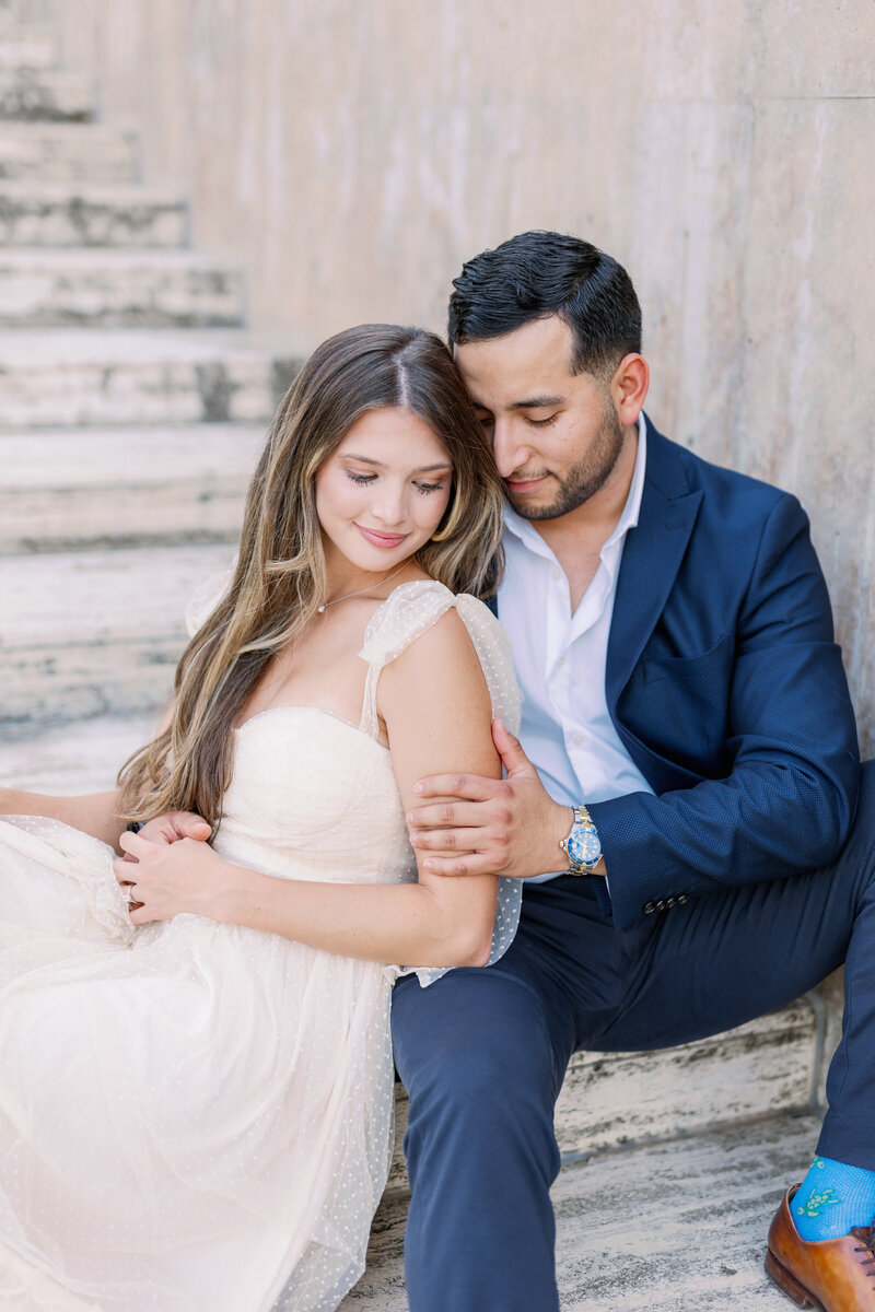 Fort-Worth-Kimbell-Art-Museum-Engagement-Session-Chirstian-Wedding-Photographer-Kortney-Boyett23