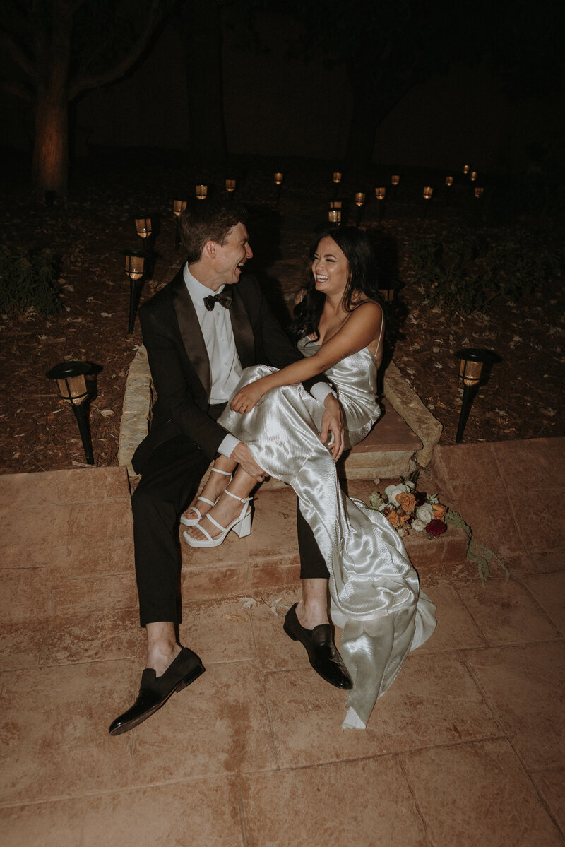 outdoor couples photoshoot