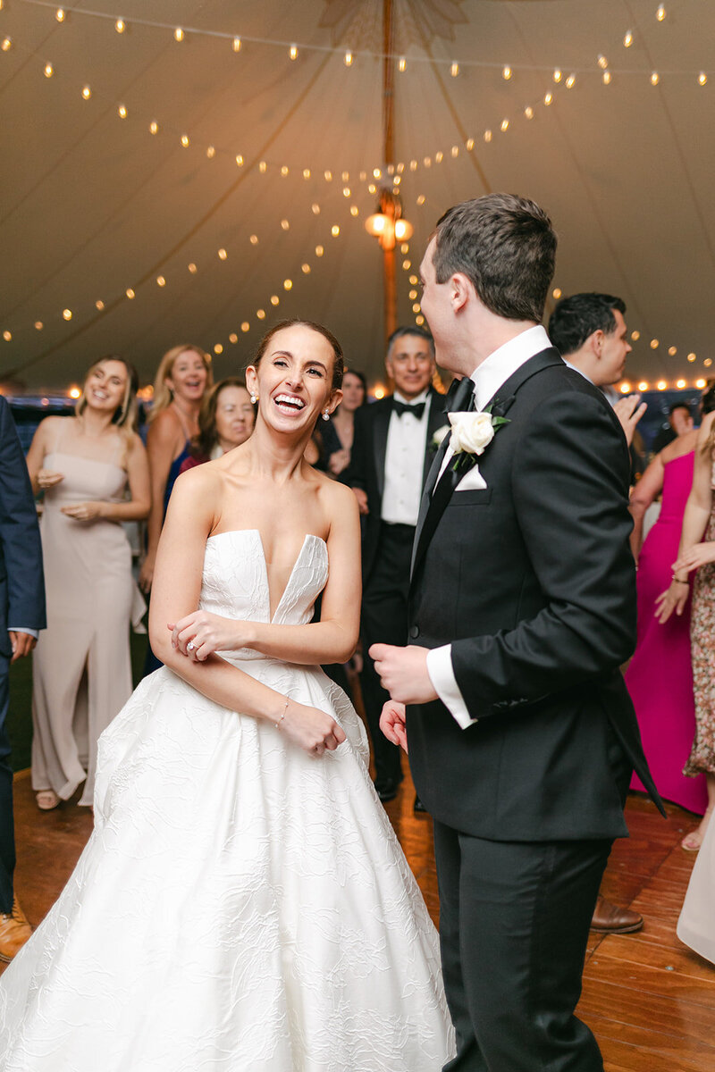 tented-ct-vineyard-wedding