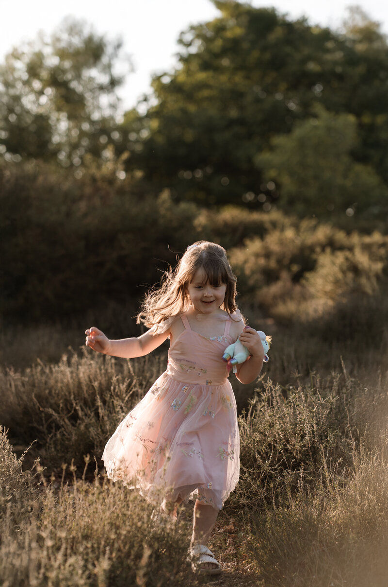 Worcestershire Newborn Photographer of newborn in natural photo