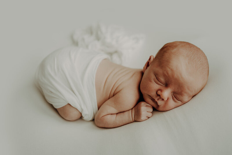 Danielle-Leslie-Photography-2021-aberdeen-newborn-photographer-mccullough-0004