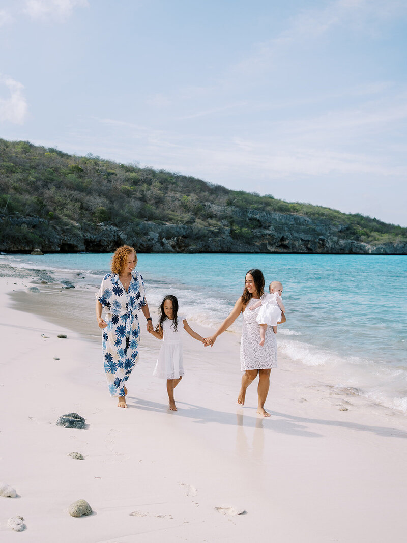 Familie fotoshoot Richelle Cas Abou Strand Curaçao - Kaylee Burger Photography-21_websize