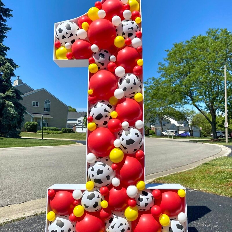 fire truck birthday party decor - balloon mosaic in Chicago IL