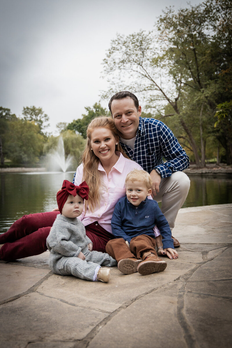 best family portrait photographer at loose park in kansas city