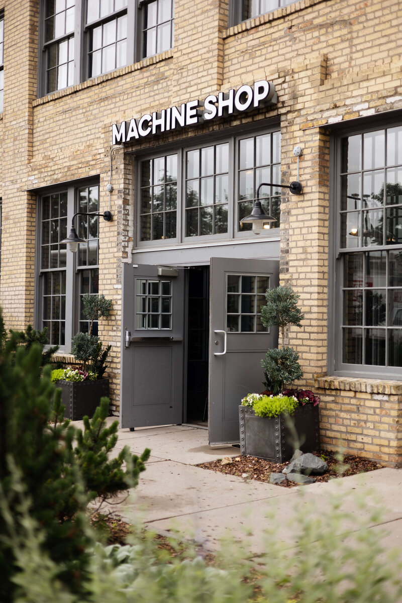 02-Minneapolis-Minimalist-Art-Deco-wedding-fig-2-design