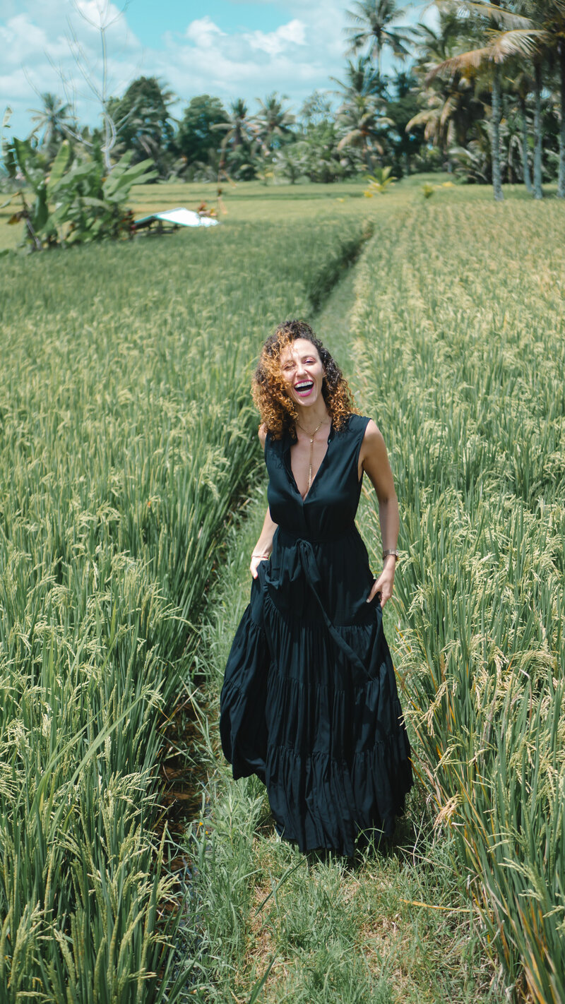 dr. eva yacobi naturopathic doctor and sex, love and relationship in the fields of bali 
