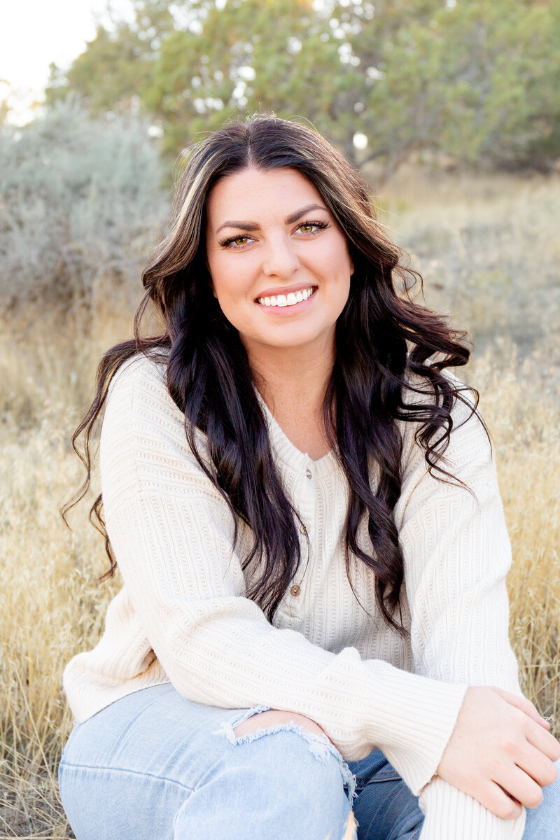 Photographer based in Saratoga Sptings Utah who enjoys photographing weddings, couples, and families!
