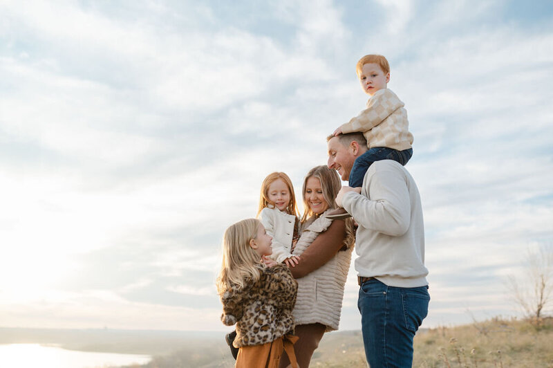 Fall-FamilyofFive-EdenPrairie-Bloomington-Minnesota-RelaxedFamilyPhotographer13