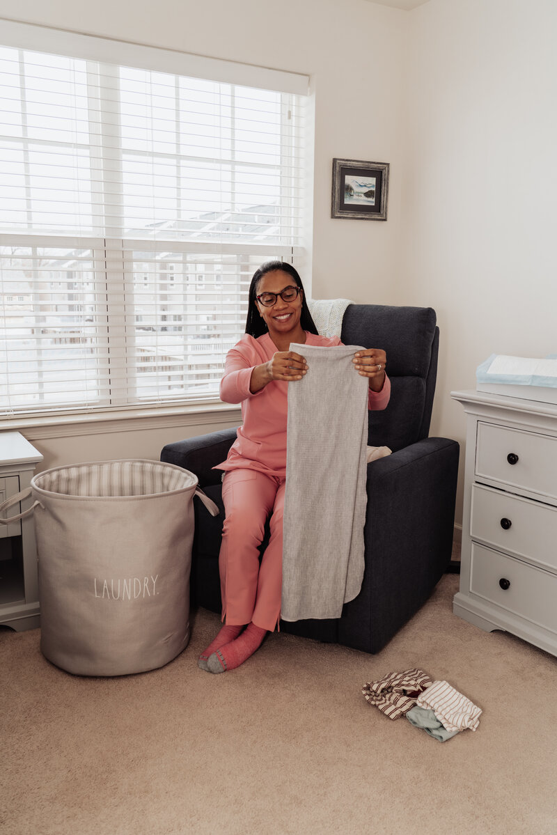 Postpartum Doula Support; Helping with laundry