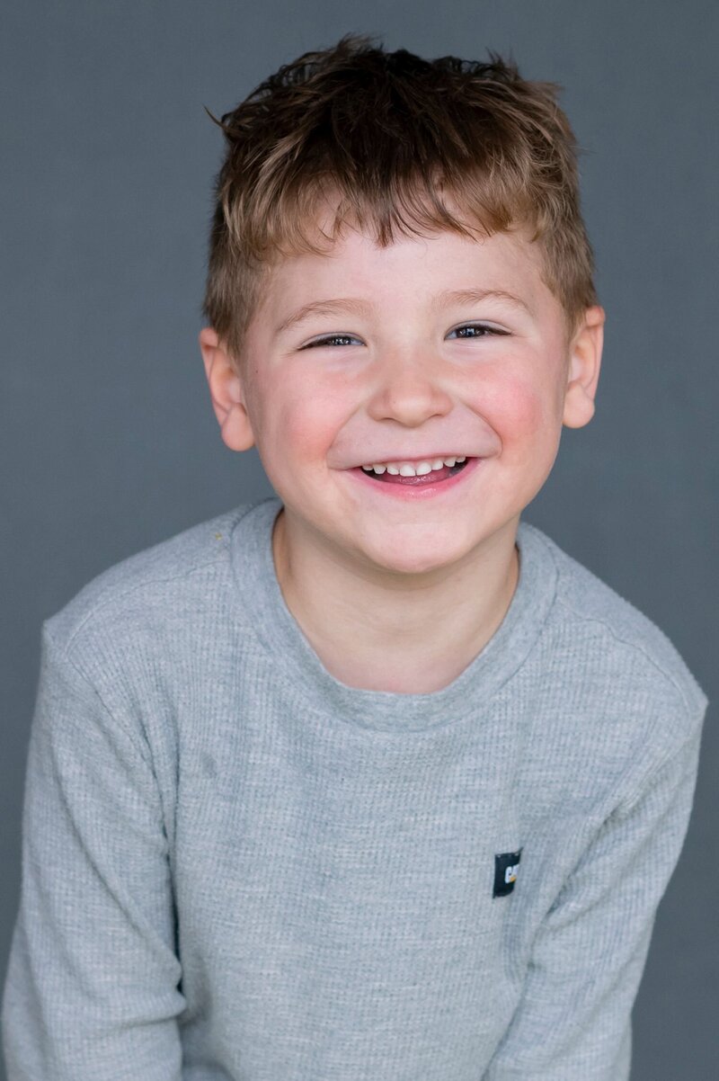 School portrait, natural light, Tri-Cities school photographer