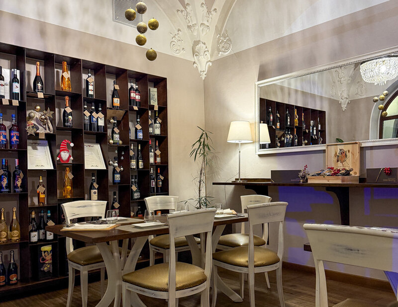 Entry room at Ape Wine Bar in Alba. Italy