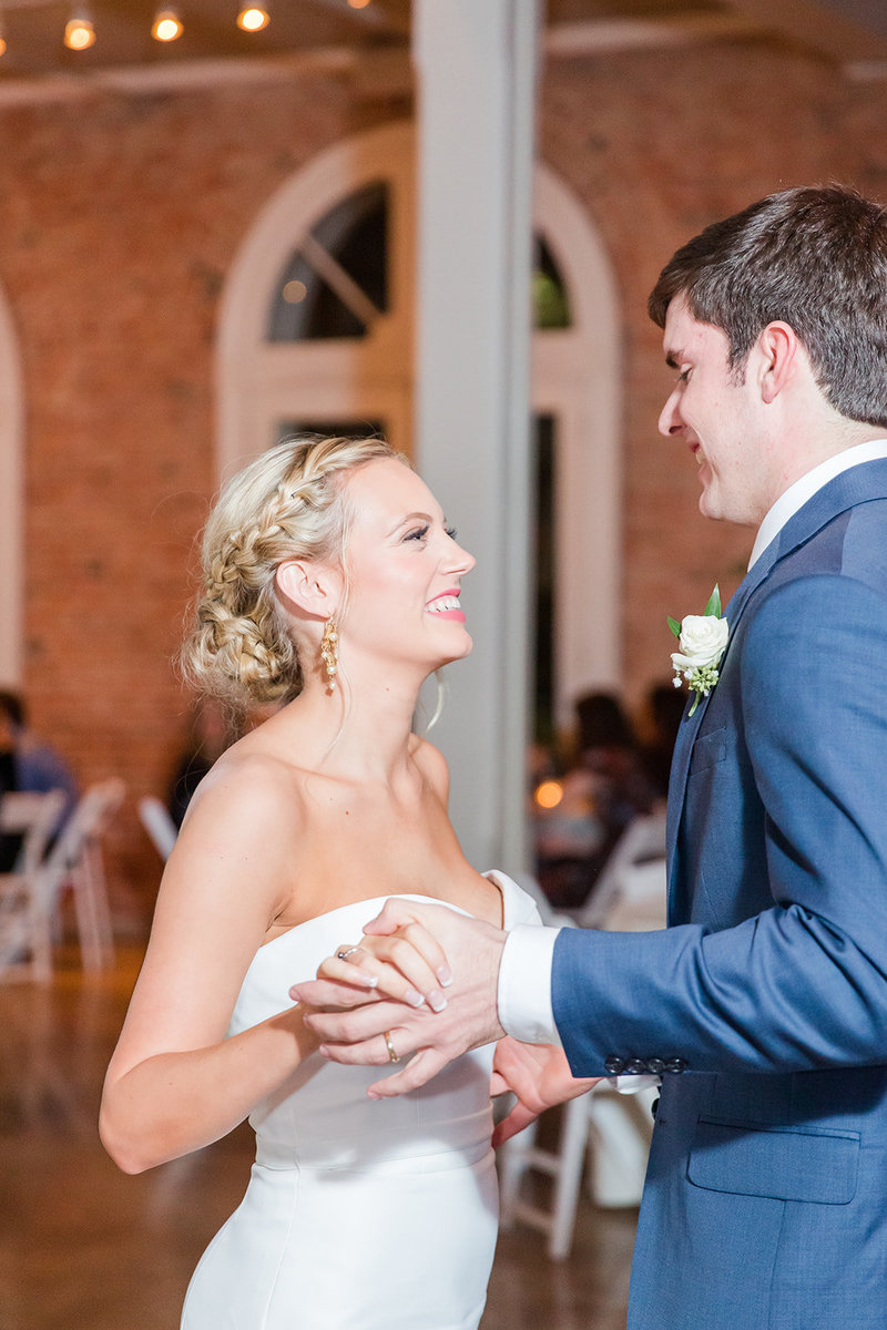 The-Grand-Opera-House-Crowley-Louisiana-Wedding_55