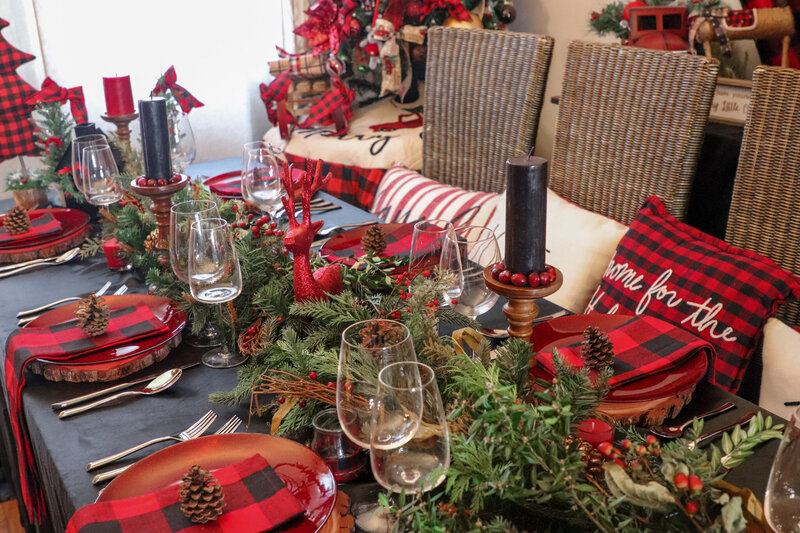 wedding christmas table setting inspiration planner nyc red black decoration designer