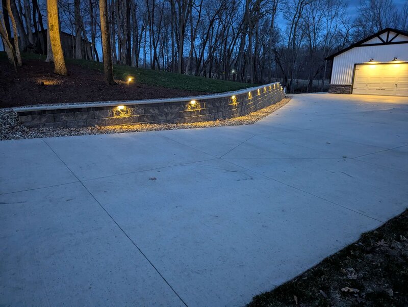 Manchester-Iowa-landscaping-lawn-care-treatments-_20250415_011019203