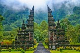 Women-retreat-bali-embodied-feminine-retreat-tosca-peric