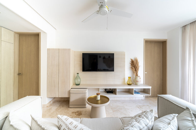 hunab-livingroom-white
