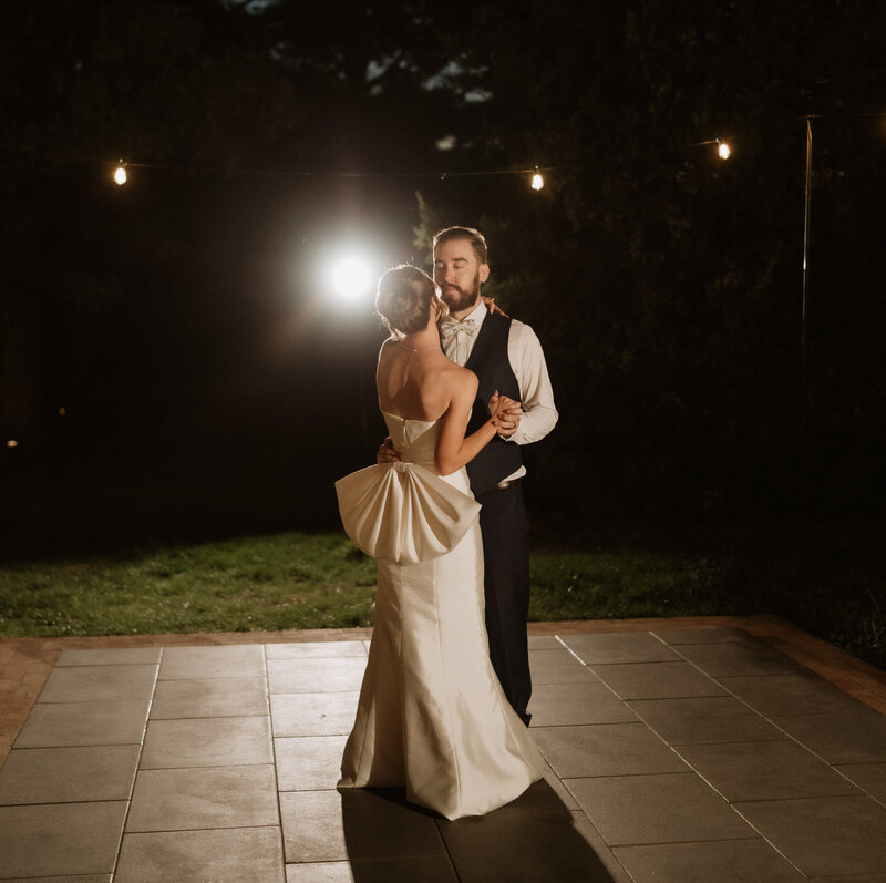 illinois chicago backyard intimate wedding northwest indiana photographer videographer film documentary lisle hyatt regency hotel charles-88
