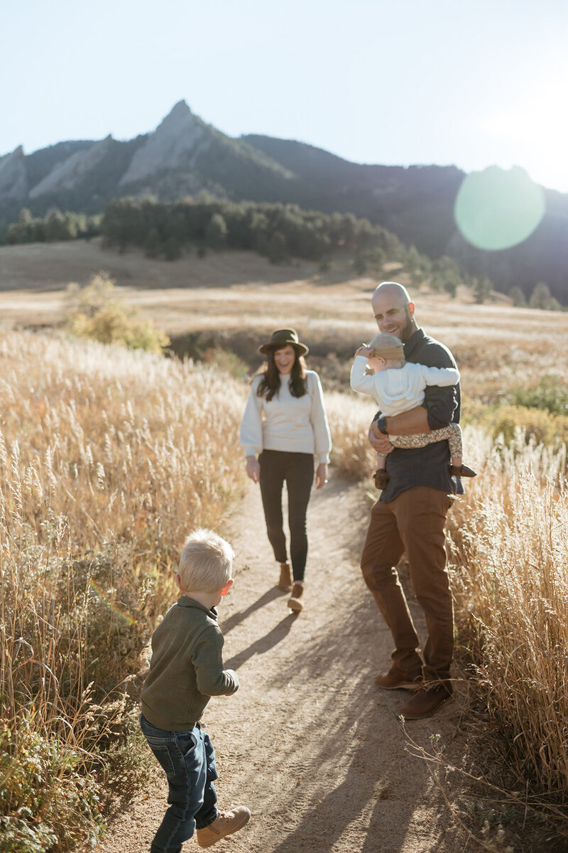 VilonaPhoto-Boulder-CO-Family-Portraits-1_websize