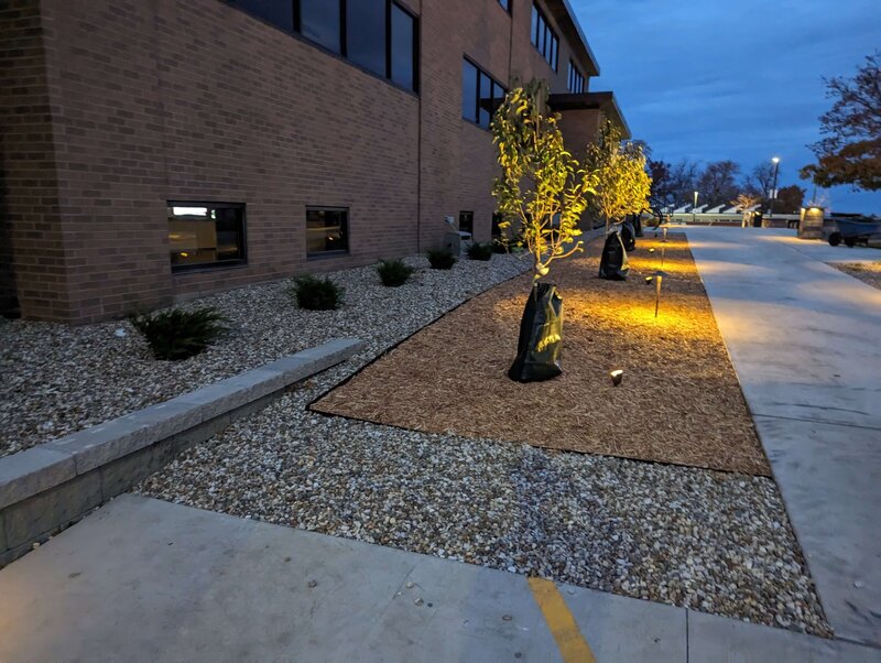 Commercial-landscaping-hardscape-services-cedar-rapids-iowa_20231024_233343819