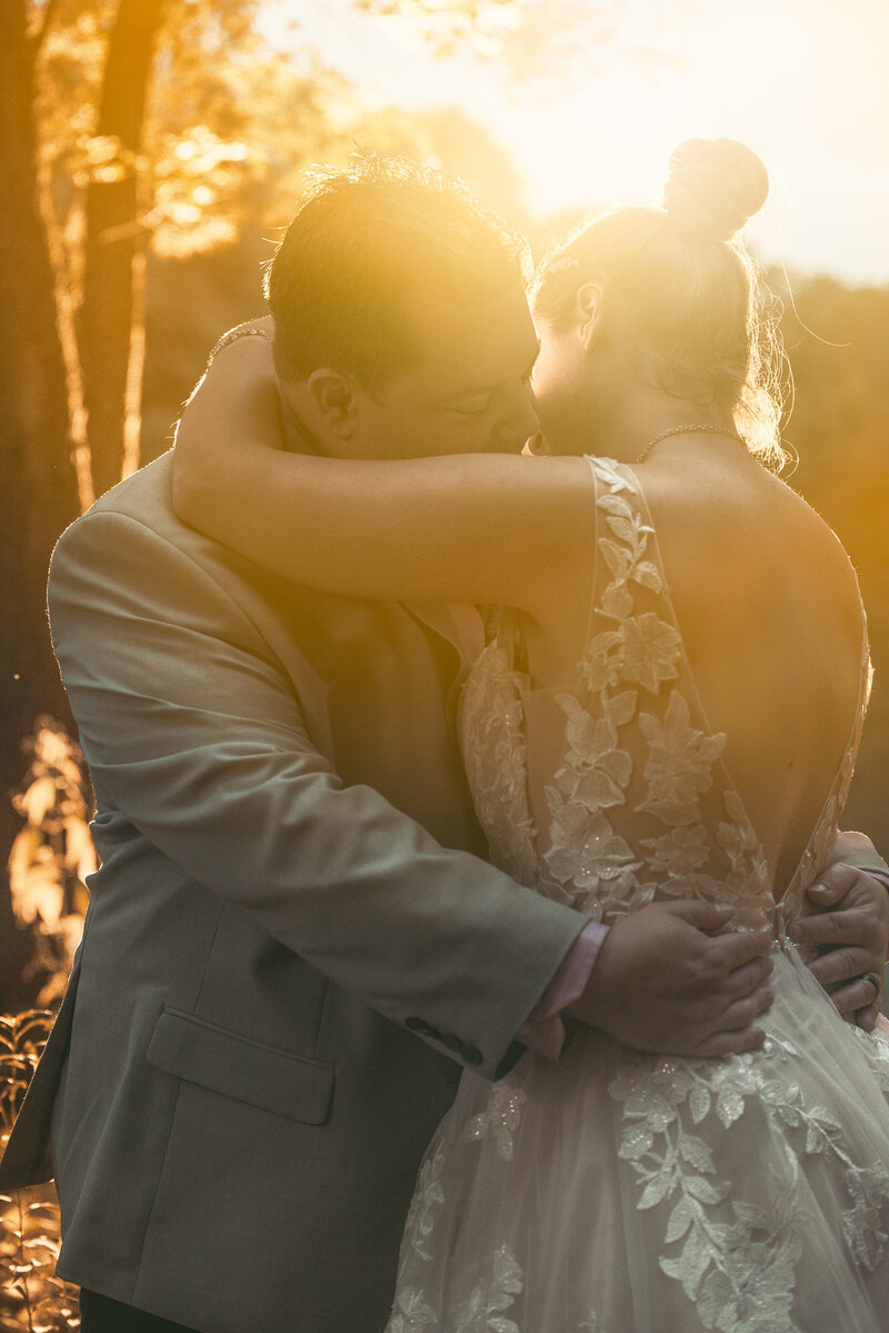 Fall Wedding | Fall leaves | Bride | Family Photographer | Cedar Rapids | Iowa Photographer | Iowa Falls| Playlife-54