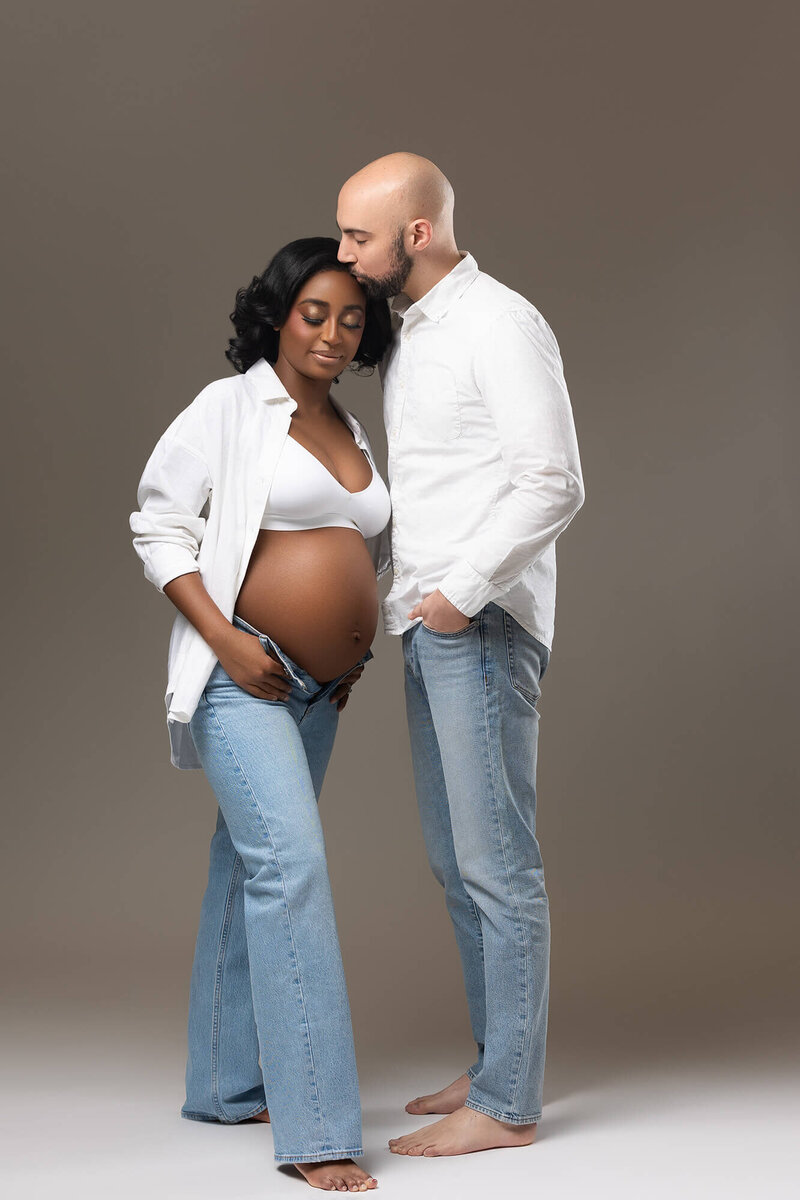best maternity photographer near me Baltimore, best Washington DC maternity photographer, maternity photoshoot, Maryland maternity portrait studio 3343