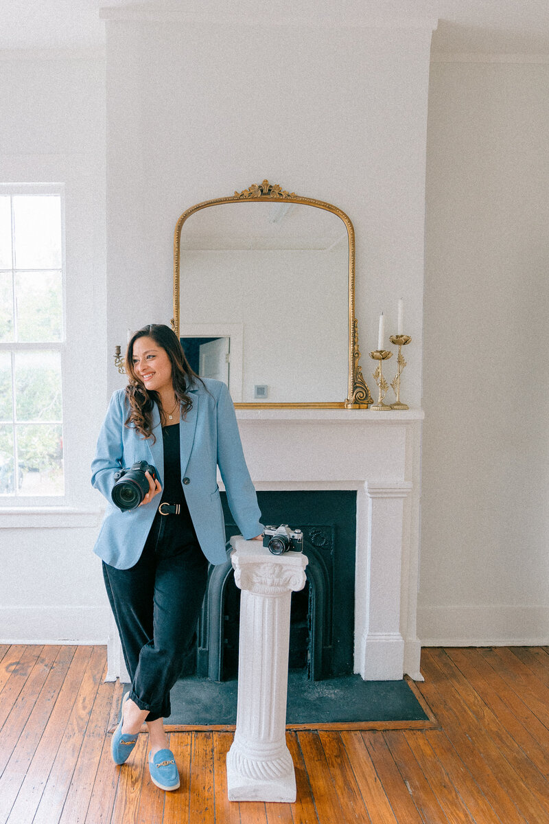Ale Santana is a Savannah Georgia wedding photographer