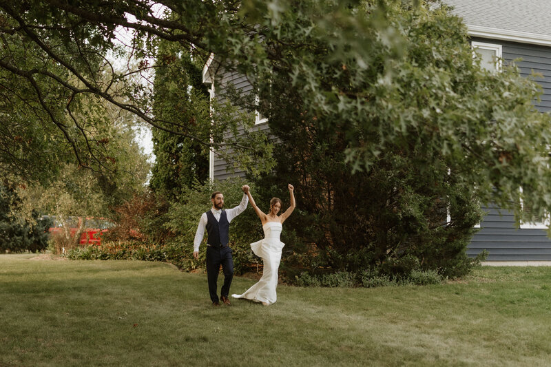illinois chicago backyard intimate wedding northwest indiana photographer videographer film documentary lisle hyatt regency hotel charles-76