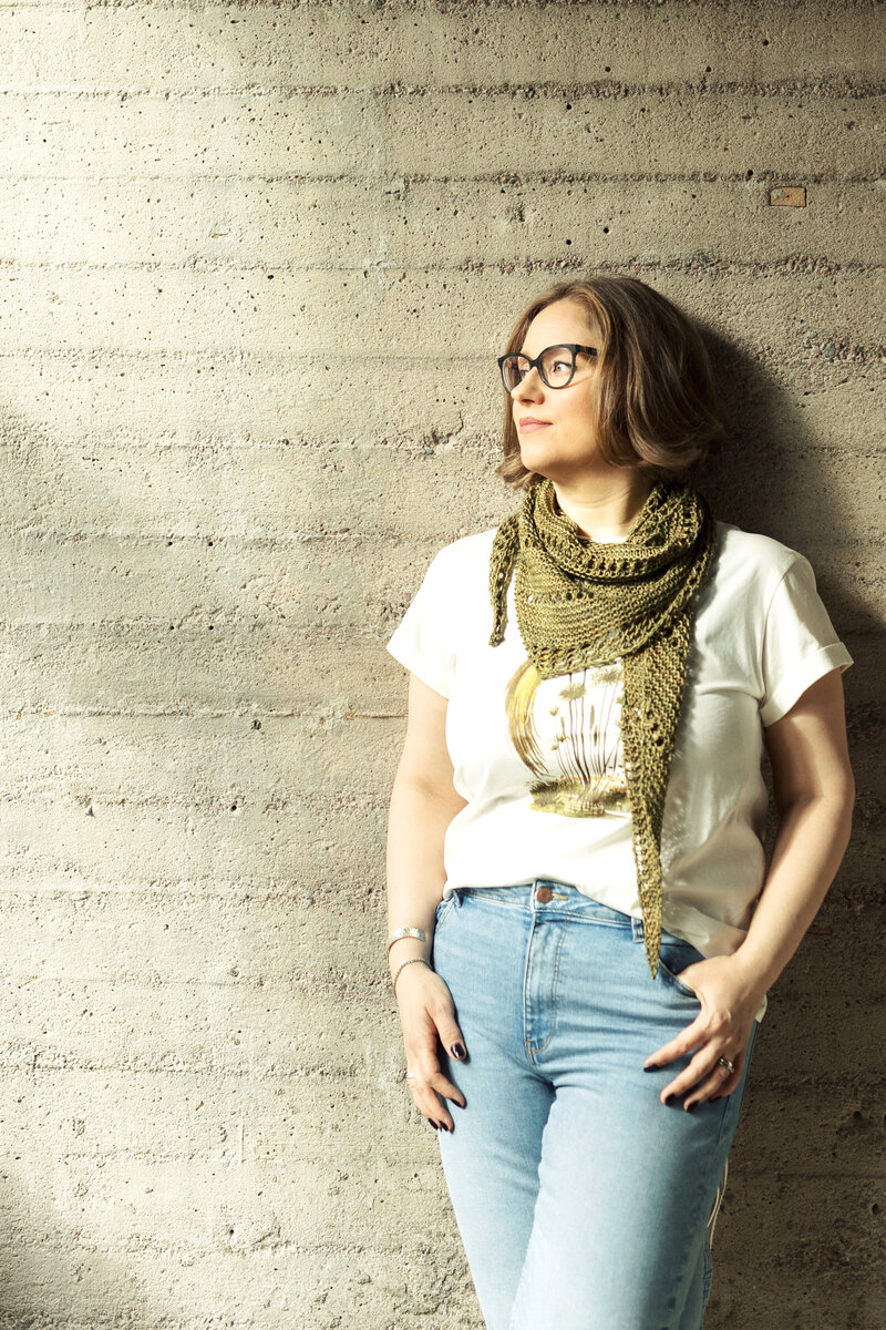 Orbit scarf knitting pattern for one skein of DK-weight yarn