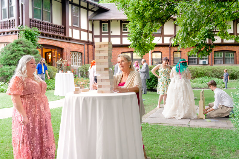 Unique and romantic summer wedding at Gramercy Mansion in Baltimore Maryland
