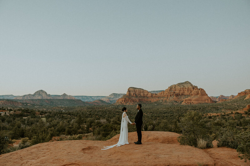 Mirela and Brandon Sedona Arizona Elopement McKenna Christine Photography-127 (1)