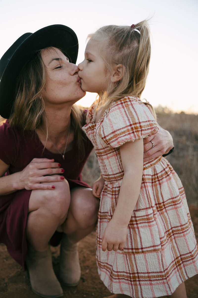 Family photo session featuring young children in San Diego