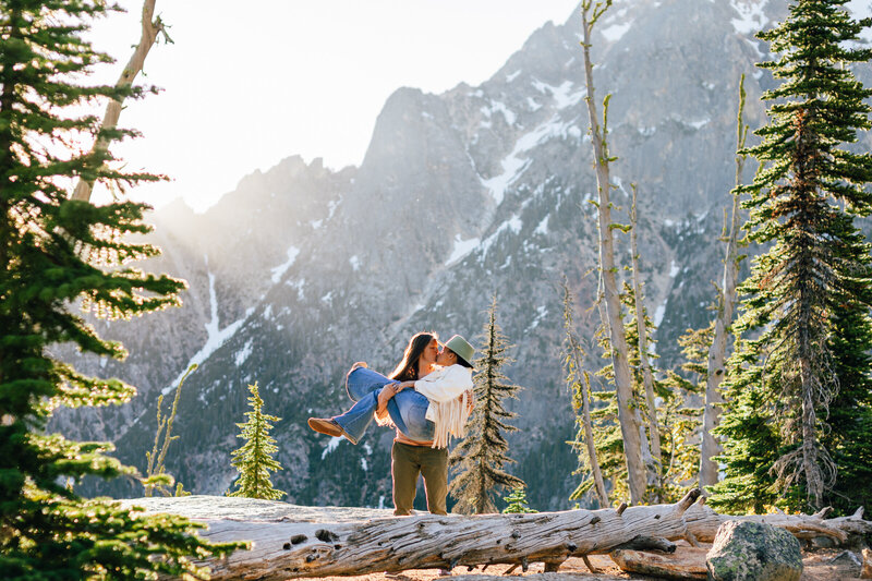 Washington-Pass-North-Cascades-LGBTQ+-elopement-6