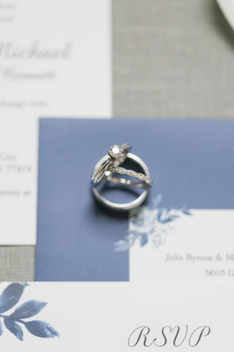 Mike&JulieBeneaththeOaksWedding-15