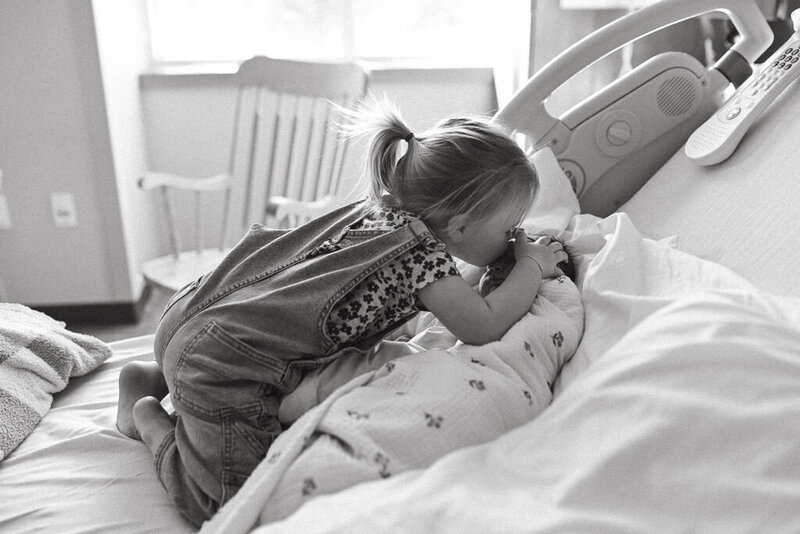 fresh-24-hour-birth-sisters-meeting-santiam-hospital-stayton-oregon.jpg