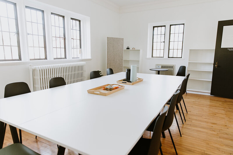 02_CONFERENCE ROOM