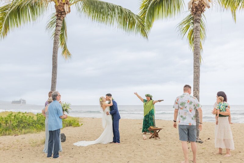 Big island beach wedding venue - Old Kona Airport beach 
